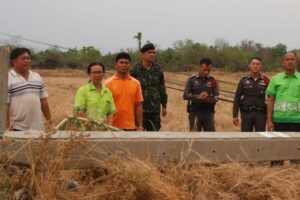 พายุฤดูร้อนซัดเพชรบูรณ์ เสาไฟโค่น 27 ต้น ไฟดับเกือบทั้งอำเภอ