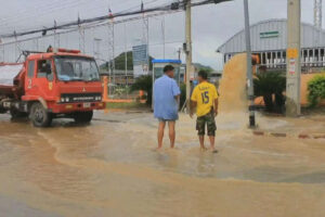 เพชรบูรณ์ฝนกระหน่ำ-น้ำป่าหลากท่วม ต.ซับสมอทอด อ่วมสุดในรอบ 20 ปี