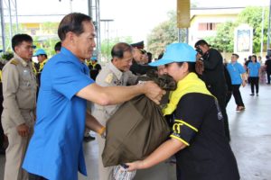 มูลนิธิราชประชานุเคราะห์ ในพระบรมราชูปถัมภ์ มอบถุงยังชีพพระราชทานแก่ราษฎรที่ประสบอุทกภัยในพื้นที่อำเภอหล่มเก่าจังหวัดเพชรบูรณ์