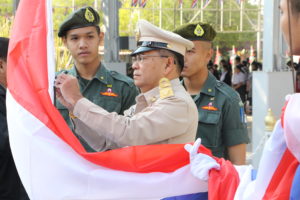 จ.เพชรบูรณ์ จัดกิจกรรม 100 ปี ธงชาติไทย ร้อยดวงใจรู้คุณแผ่นดิน