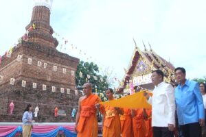 จ.เพชรบูรณ์ จัดพิธีสมโภชพระมหาธาตุเจดีย์ทรงพุ่มข้าวบิณฑ์ วัดมหาธาตุพระอารามหลวง