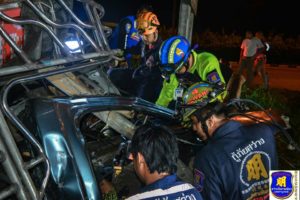 บึงสามพัน-รถกะบะบรรทุกผลไม้ ชนราวสะพานมีผู้เสียชีวิต ตรงถนนสายสระบุรี-หล่มสัก