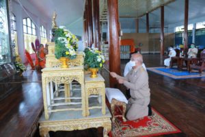 จังหวัดเพชรบูรณ์จัดพิธีเจริญพระพุทธมนต์ “บทรัตนสูตร” ขอพรพระ 14 องค์ 14 วัด สร้างขวัญกำลังใจขจัดภัยโรคติดเชื้อไวรัส COVID-19